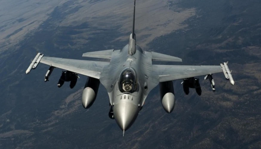 Винищувач F-16 США